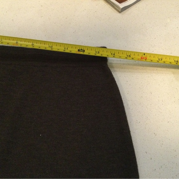 ,4 piece  knit wool blend (skirt, top, sweater and shawl - Picture 6 of 14